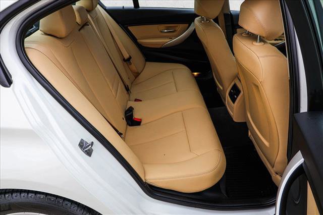 Used 2018 BMW 320i xDrive Sedan image 23