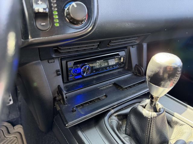 Used 2005 Honda S2000 image 22