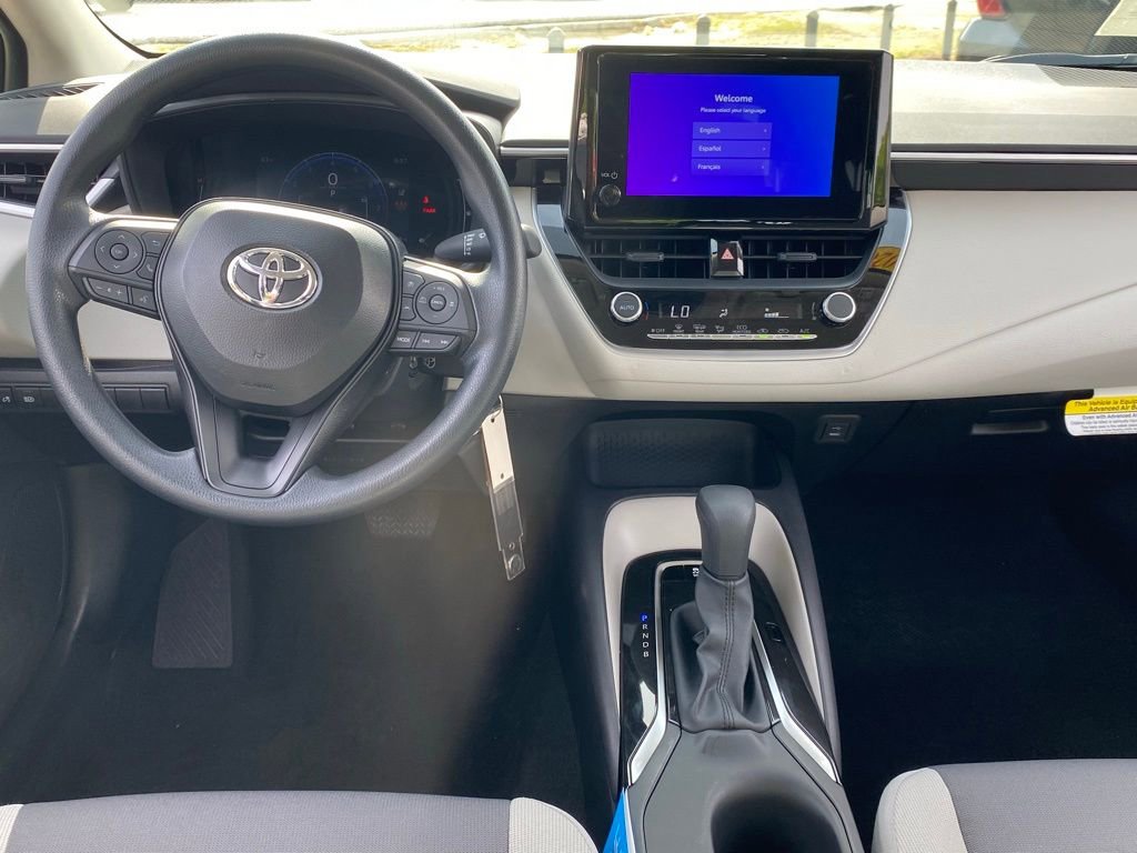 Used 2026 Toyota Corolla LE FWD image 8