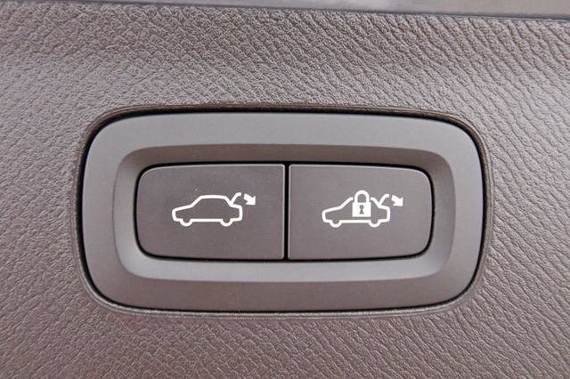 Certified 2023 Volvo XC90 B6 Ultimate w/ Lounge Package AWD/4WD image 30