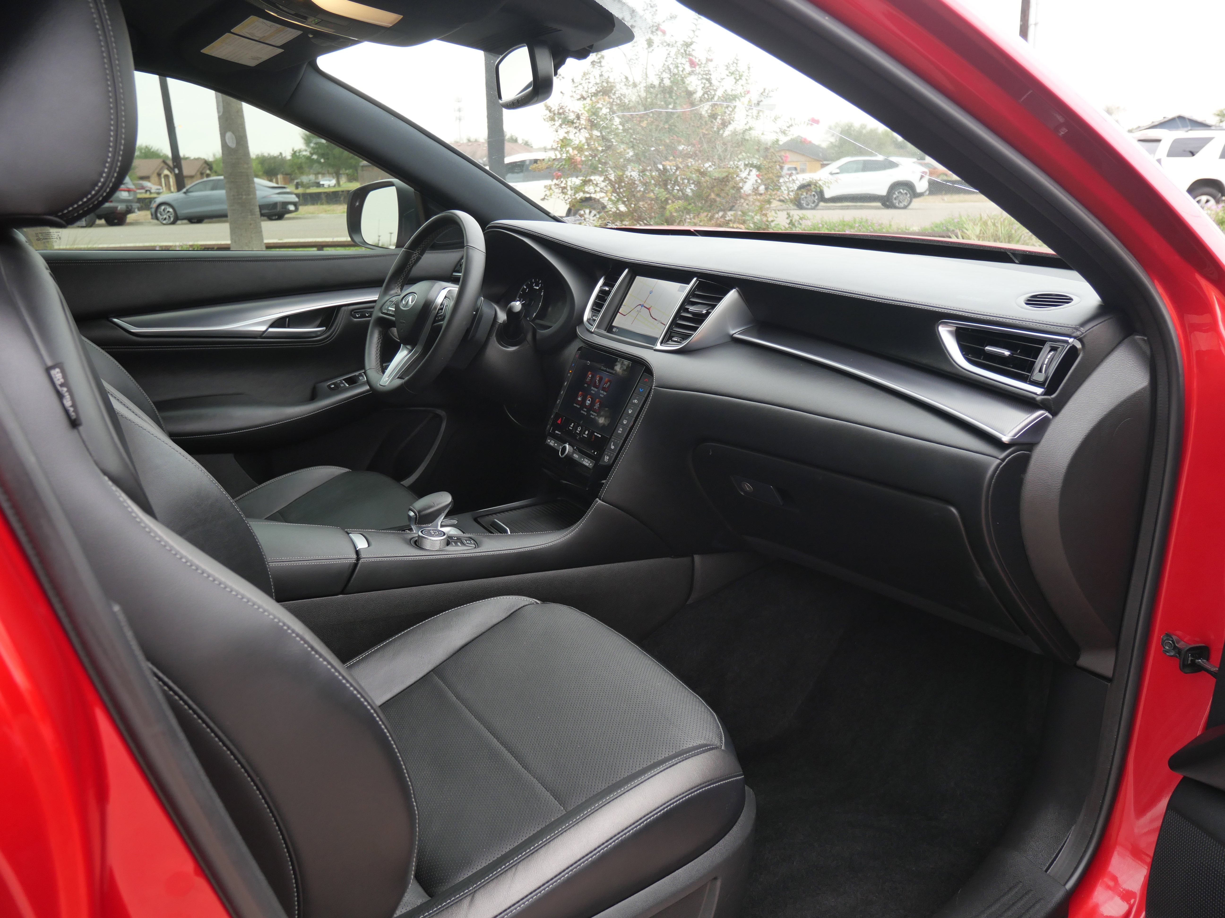 Used 2023 INFINITI QX55 Essential image 14