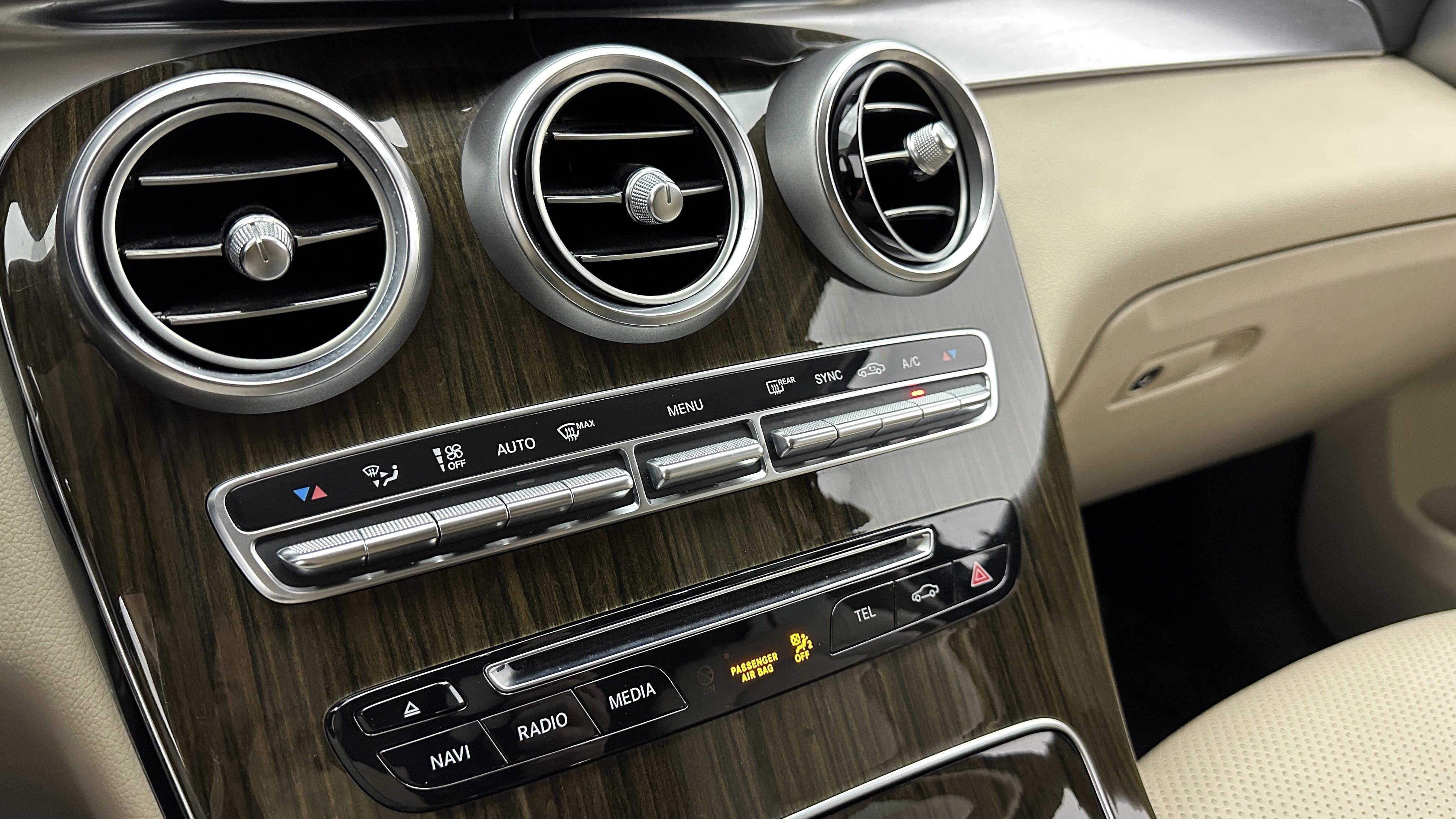 Used 2016 Mercedes-Benz GLC 300 image 17