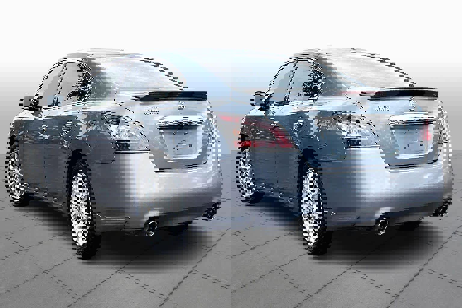 Used 2012 Nissan Maxima 3.5 SV w/ Tech Pkg image 11