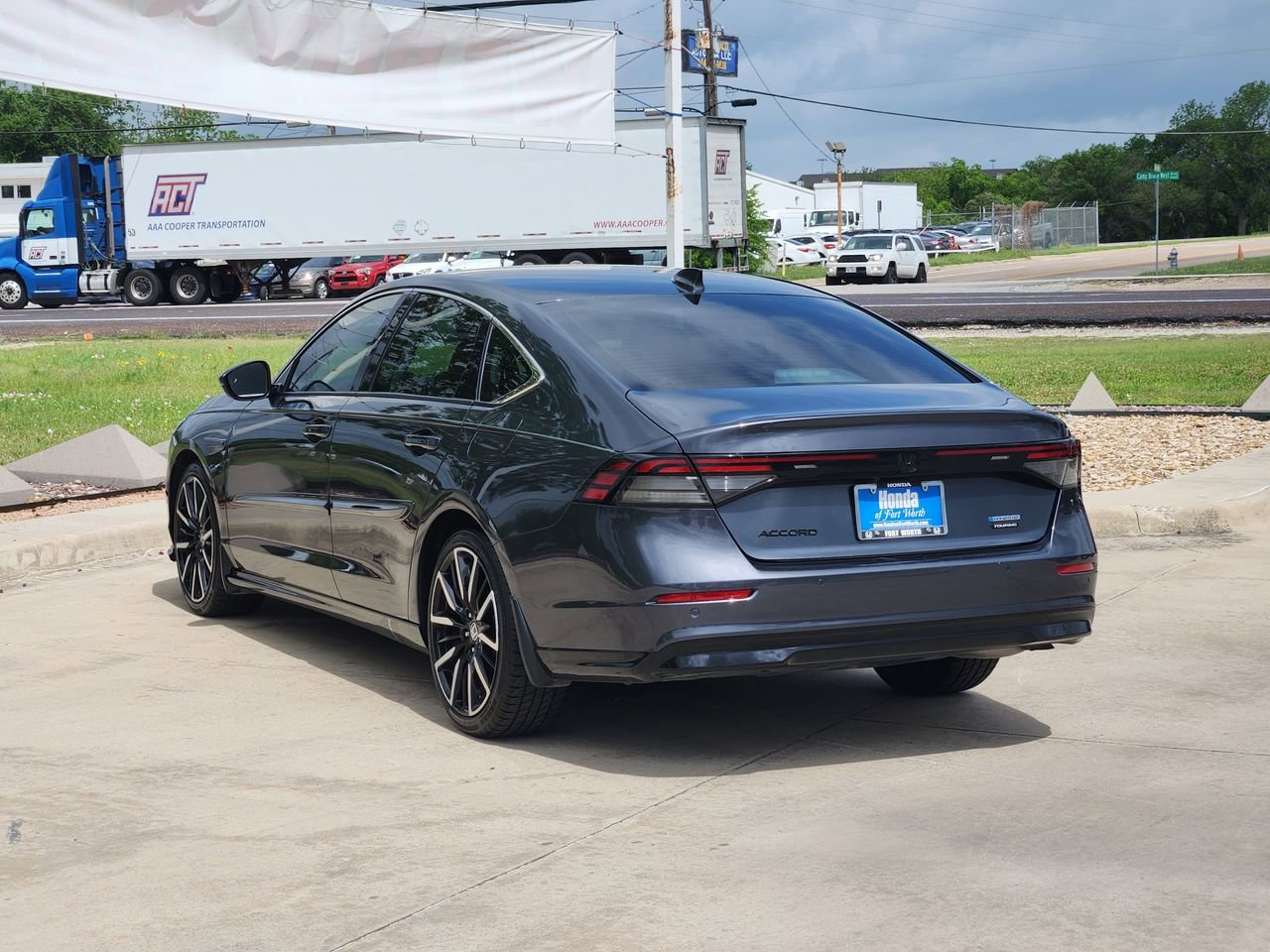 Certified 2023 Honda Accord Touring image 7