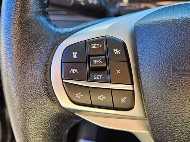 Certified 2023 Ford Explorer Limited w/ Equipment Group 301A RWD image 28