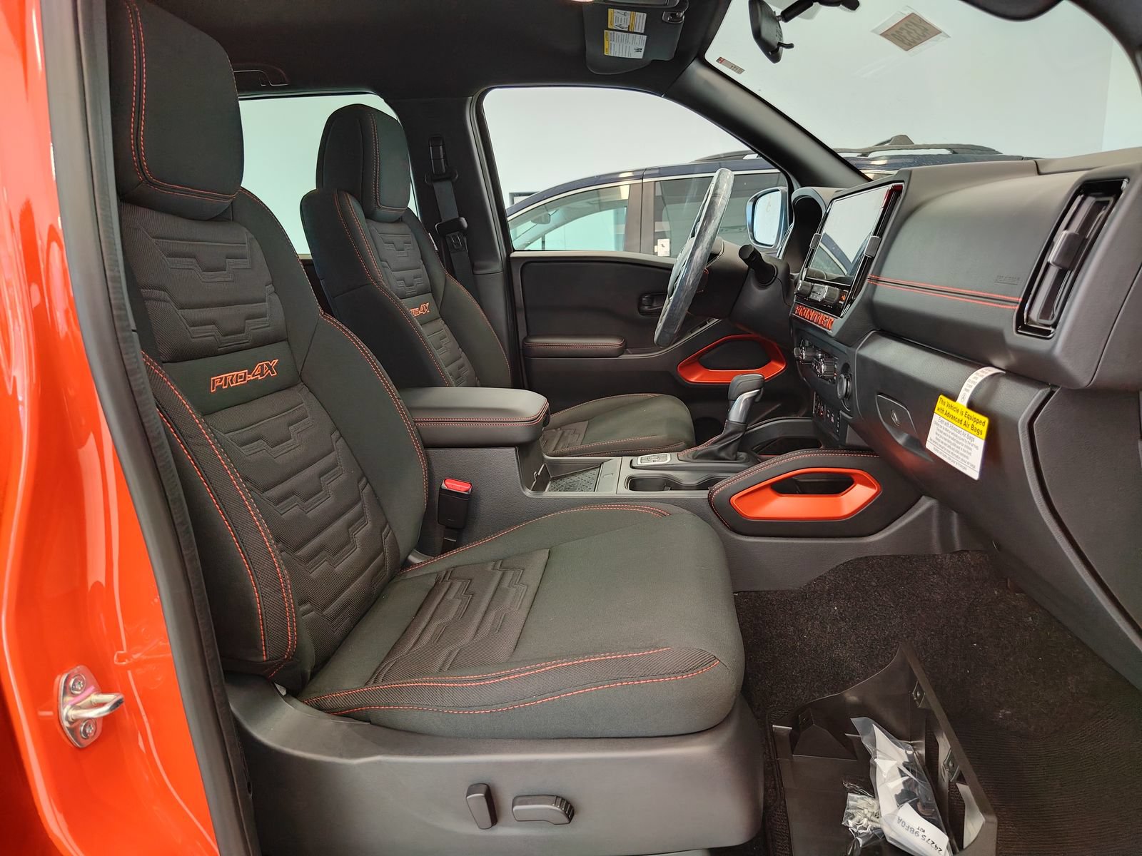 New 2026 Nissan Frontier PRO-4X w/ Pro-4x Convenience Package AWD/4WD image 17