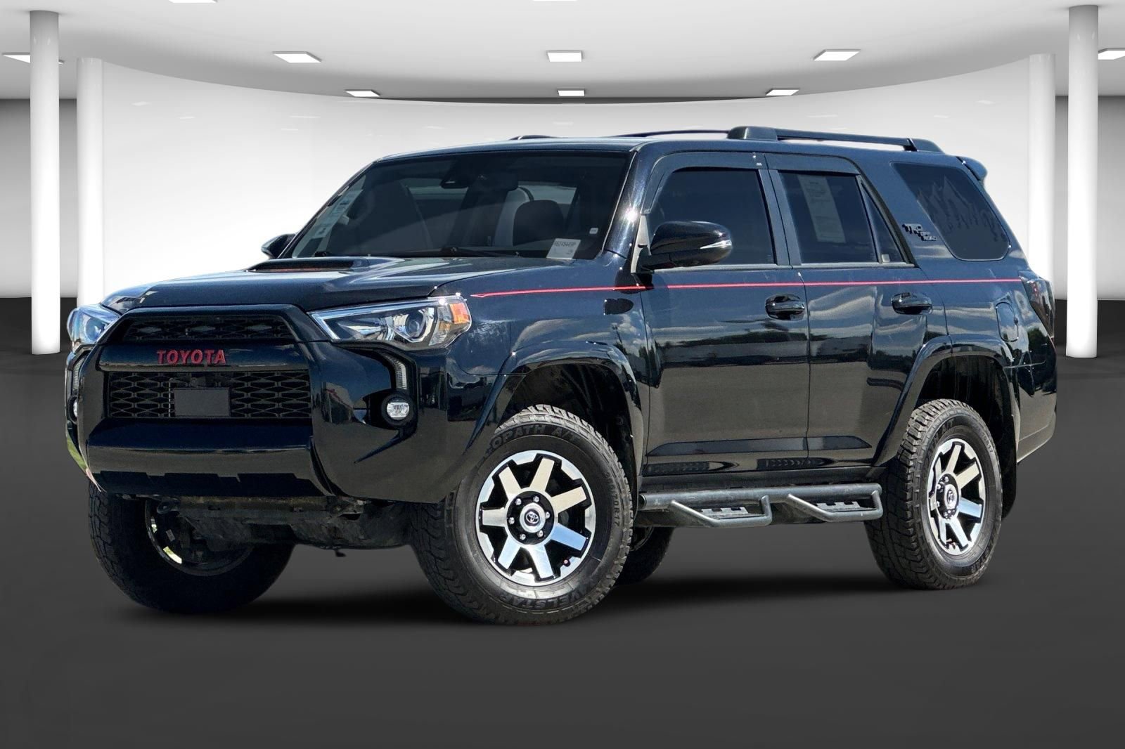 Used 2024 Toyota 4Runner TRD Off-Road Premium w/ Off Road Premium Plus Package image 2