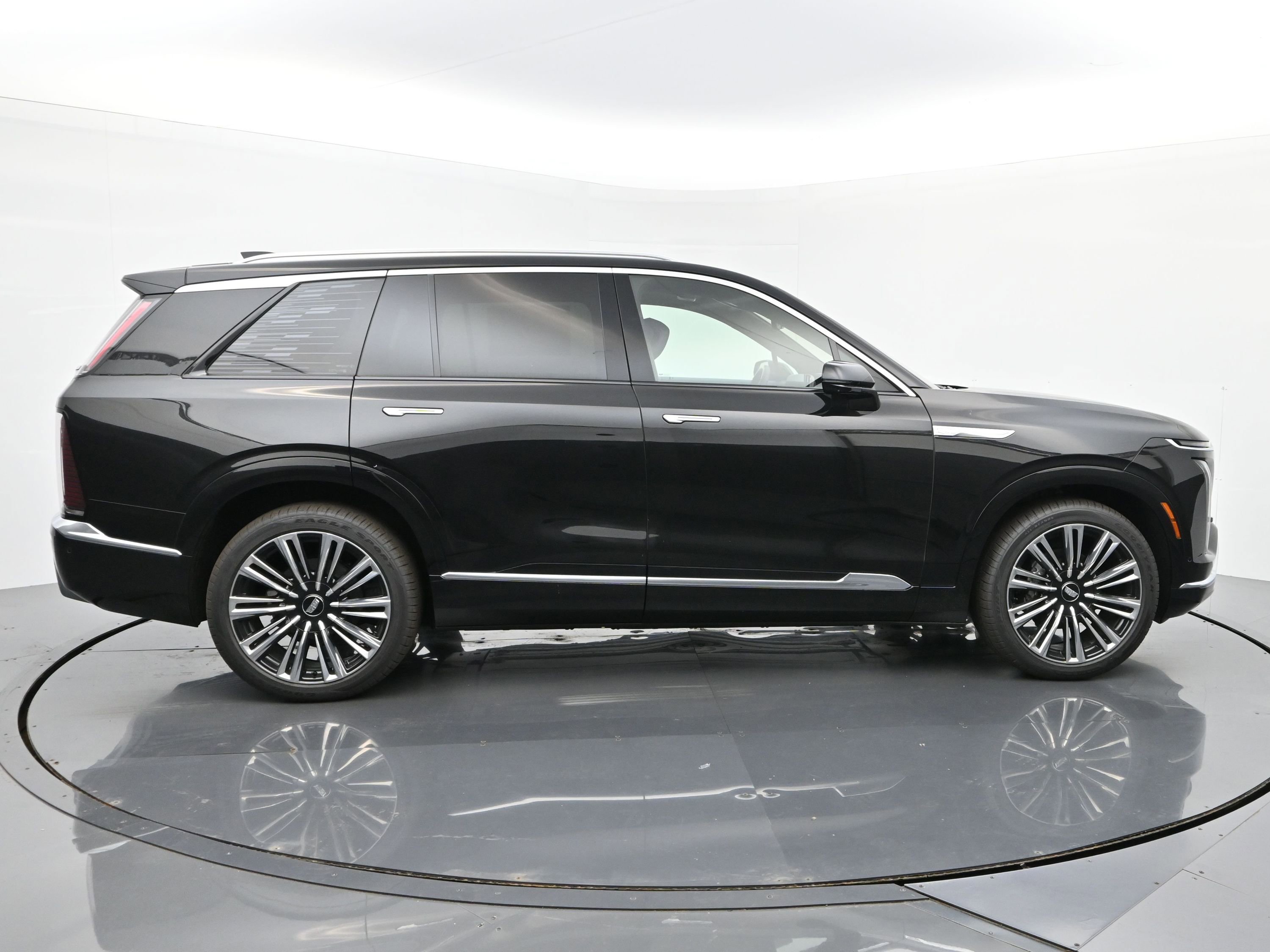 New 2026 Cadillac Vistiq Premium Luxury w/ LPO, Floor Liner Package image 6