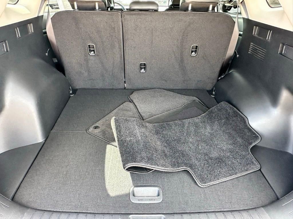 Used 2024 Kia Sportage EX image 10