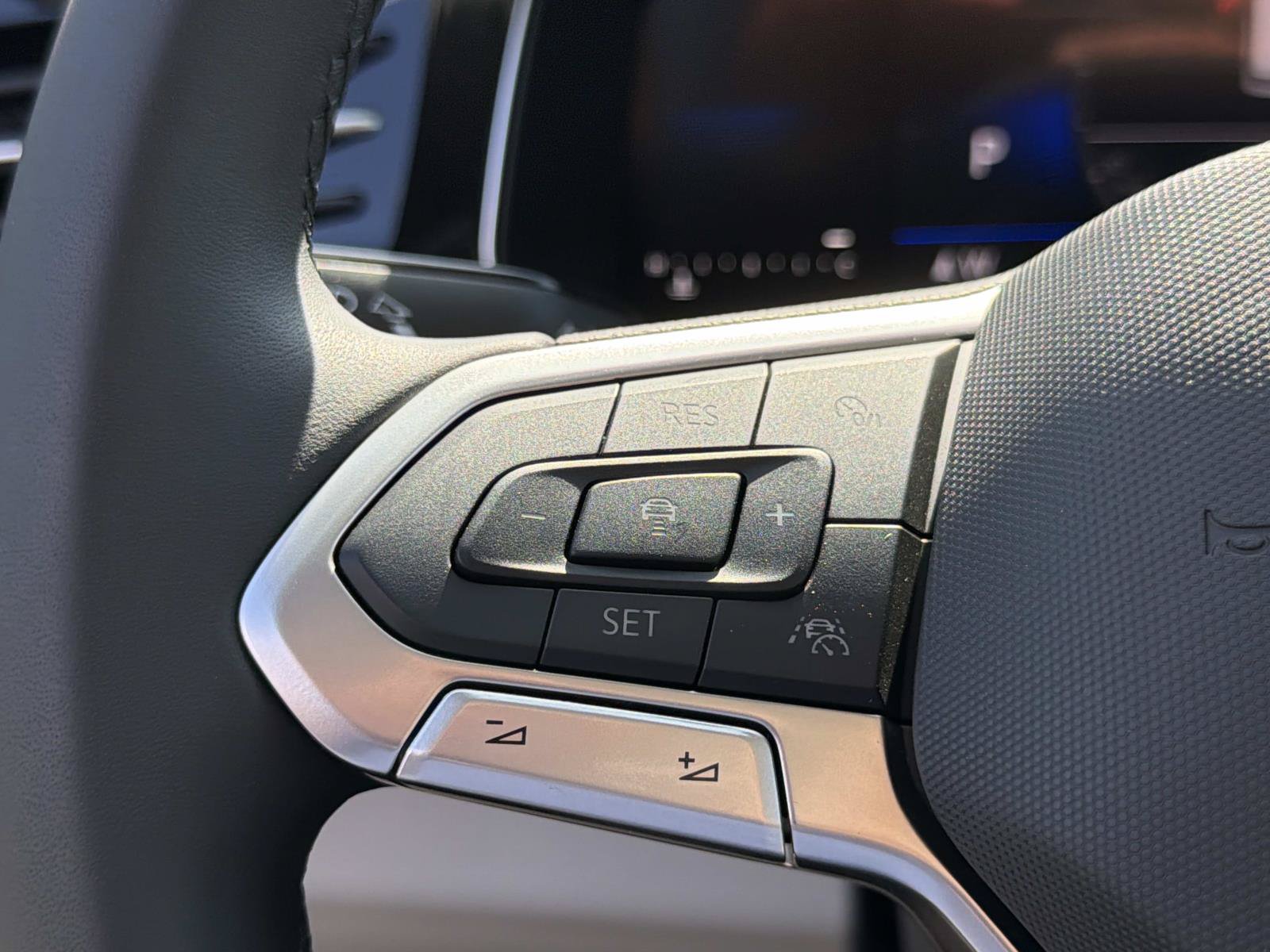 New 2026 Volkswagen Jetta SE FWD image 18