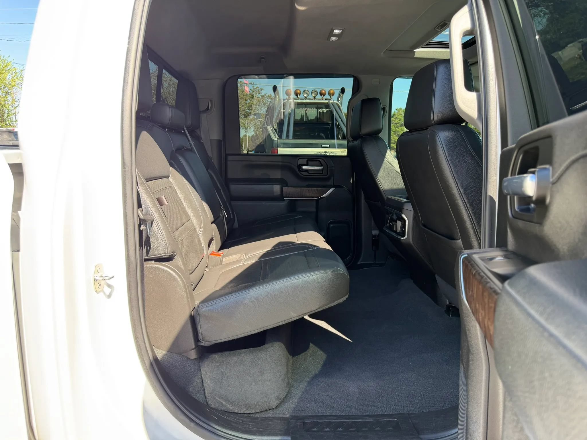 Used 2020 GMC Sierra 2500 Denali w/ Denali Ultimate Package AWD/4WD image 18