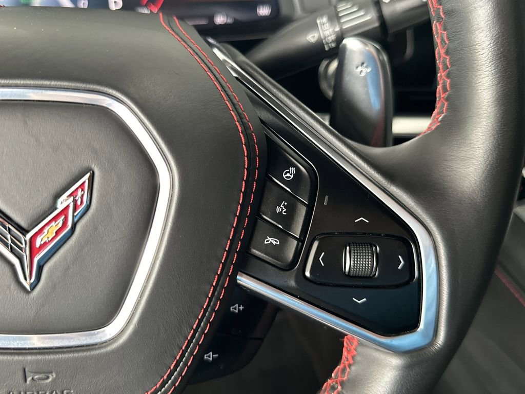Used 2021 Chevrolet Corvette Stingray Premium Conv w/ Z51 Performance Package RWD image 21