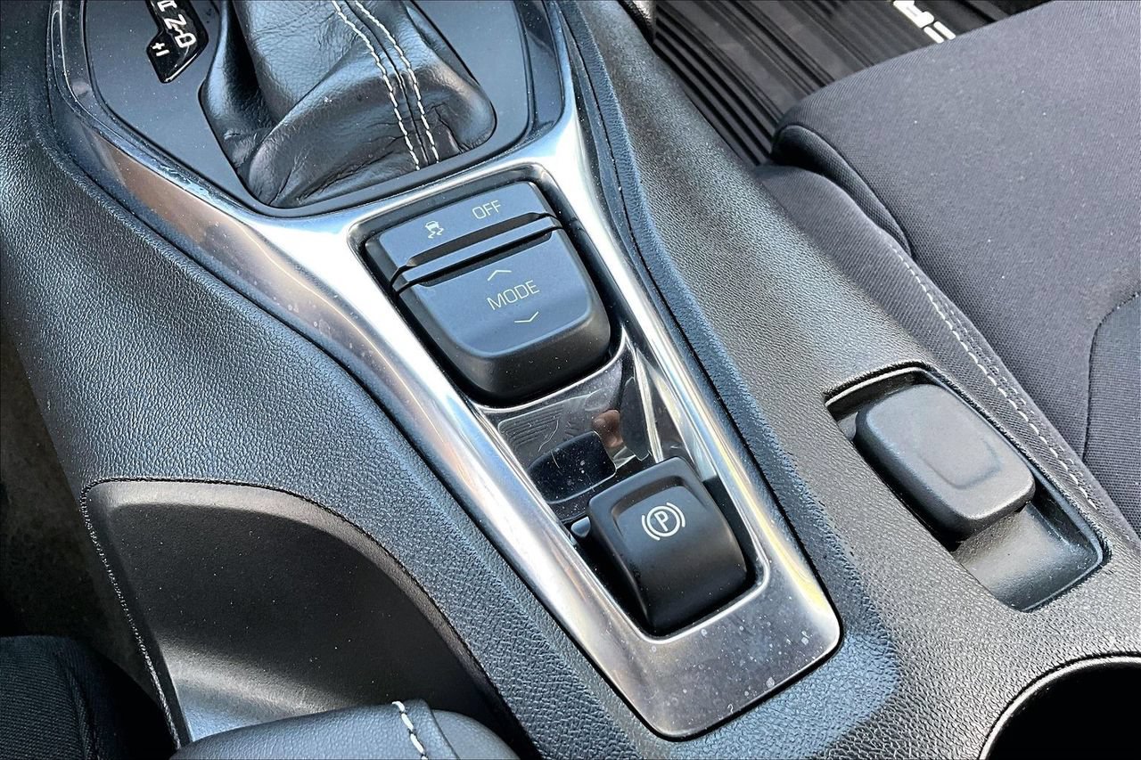 Used 2023 Chevrolet Camaro LT RWD image 22