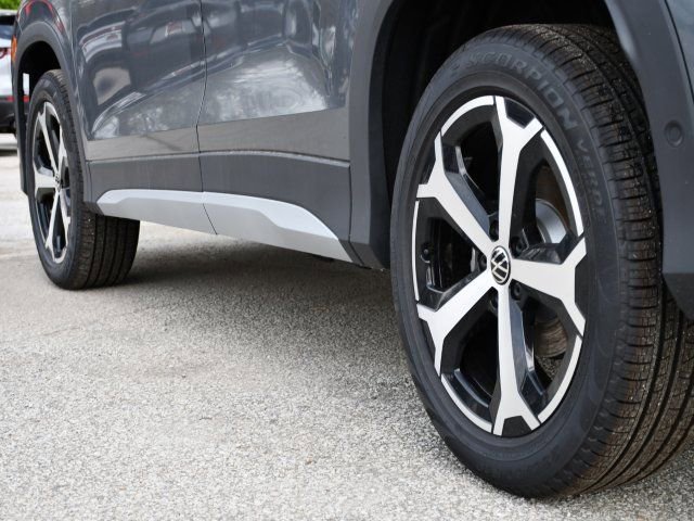New 2026 Volkswagen Tiguan SE AWD/4WD image 9