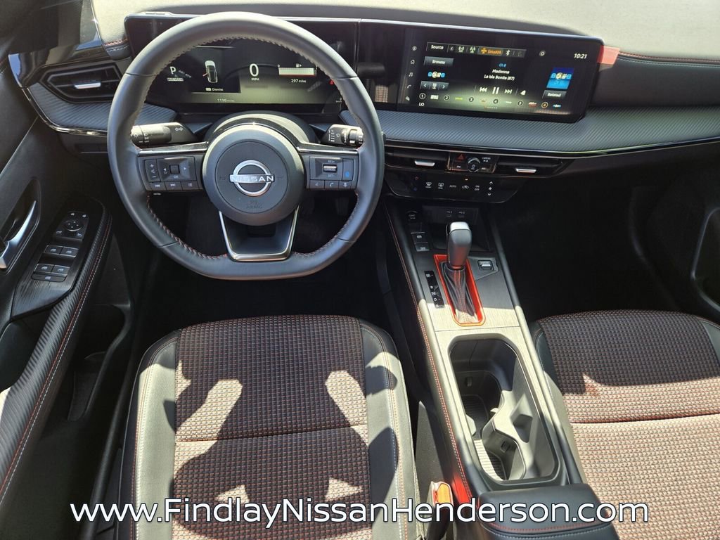 Used 2025 Nissan Kicks SR AWD/4WD image 12