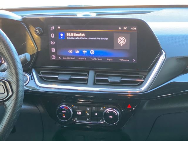 Used 2024 Chevrolet Trax RS w/ Driver Confidence Package image 25