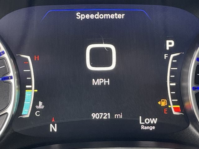 Used 2023 Chrysler Pacifica Touring-L FWD image 14