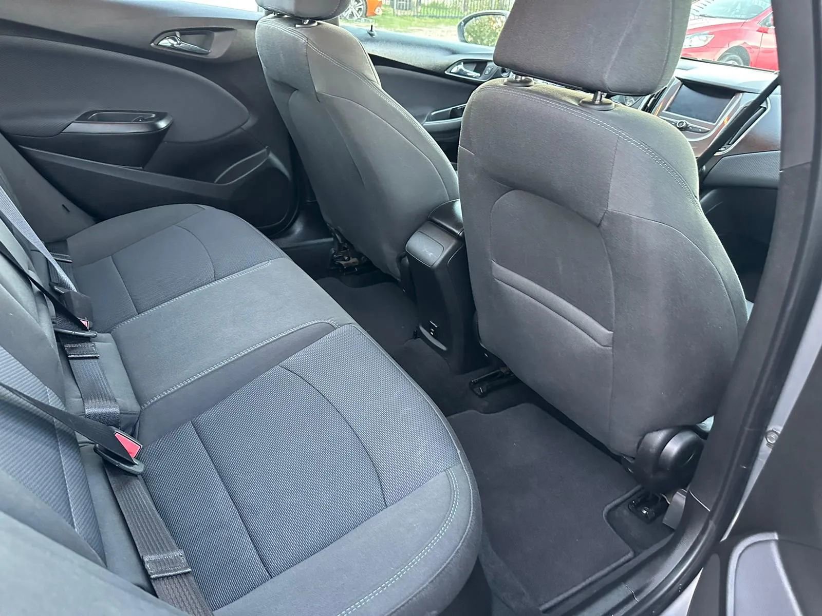 Used 2018 Chevrolet Cruze LT w/ Convenience Package