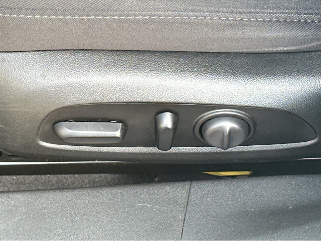 Certified 2021 Chevrolet Malibu LT FWD image 30