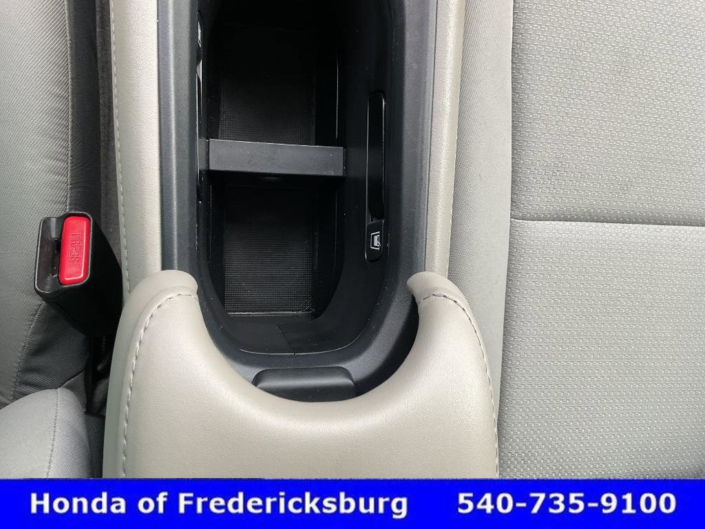 Certified 2022 Honda HR-V LX image 38