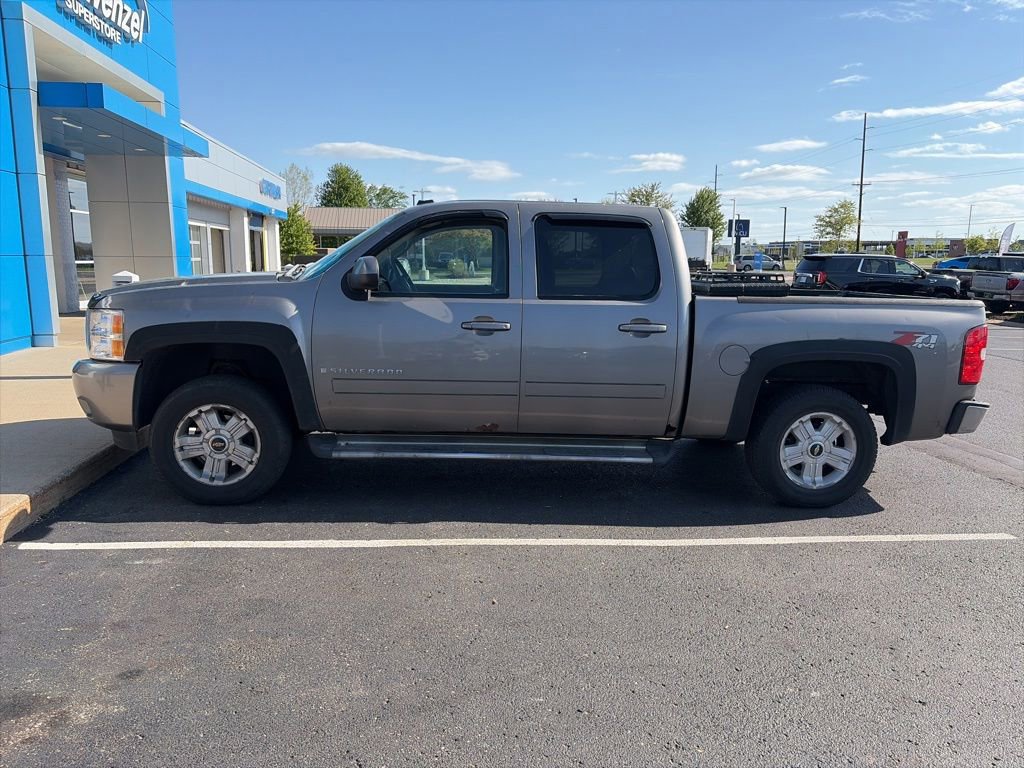 Used 2008 Chevrolet Silverado 1500 LTZ w/ Suspension Package, Off-Road AWD/4WD image 5