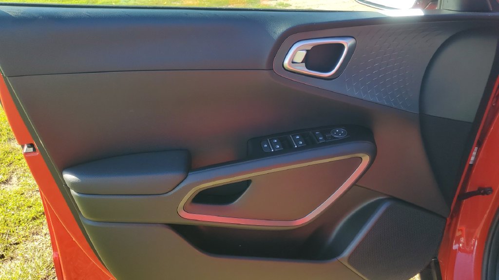 Used 2023 Kia Soul EX FWD image 8