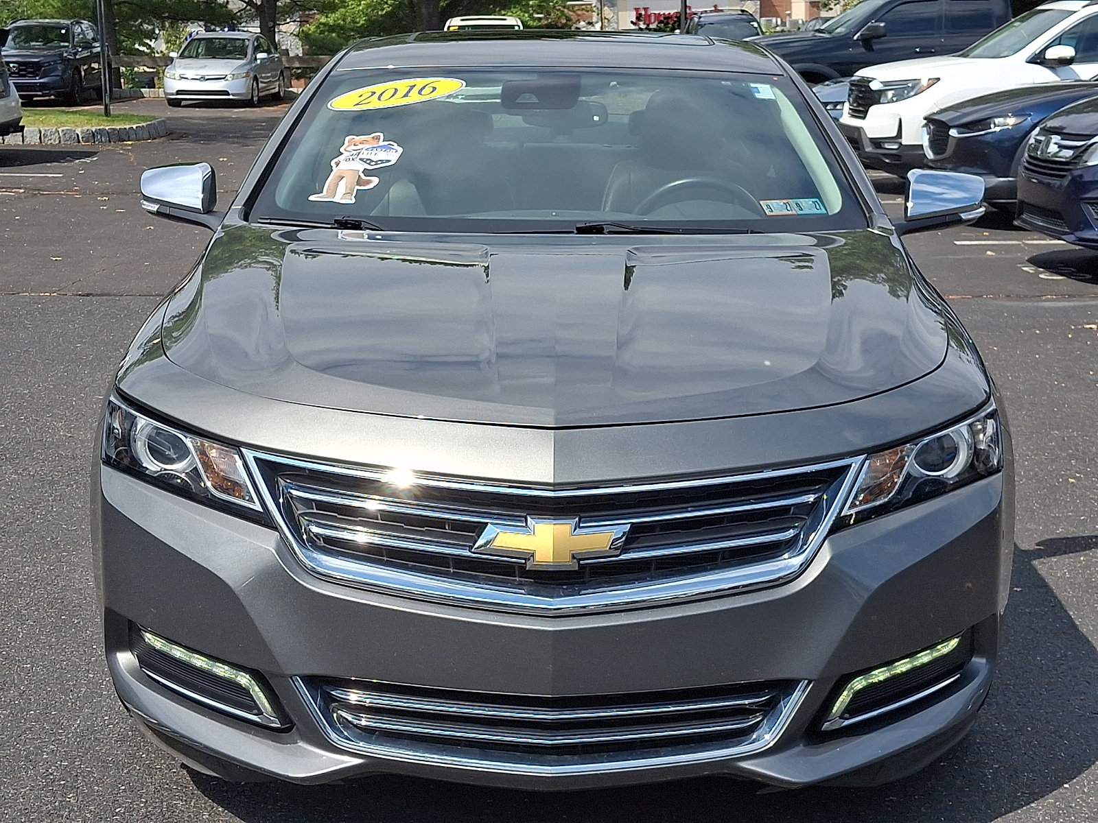 Used 2016 Chevrolet Impala LTZ w/ Enhanced Convenience Package FWD image 2