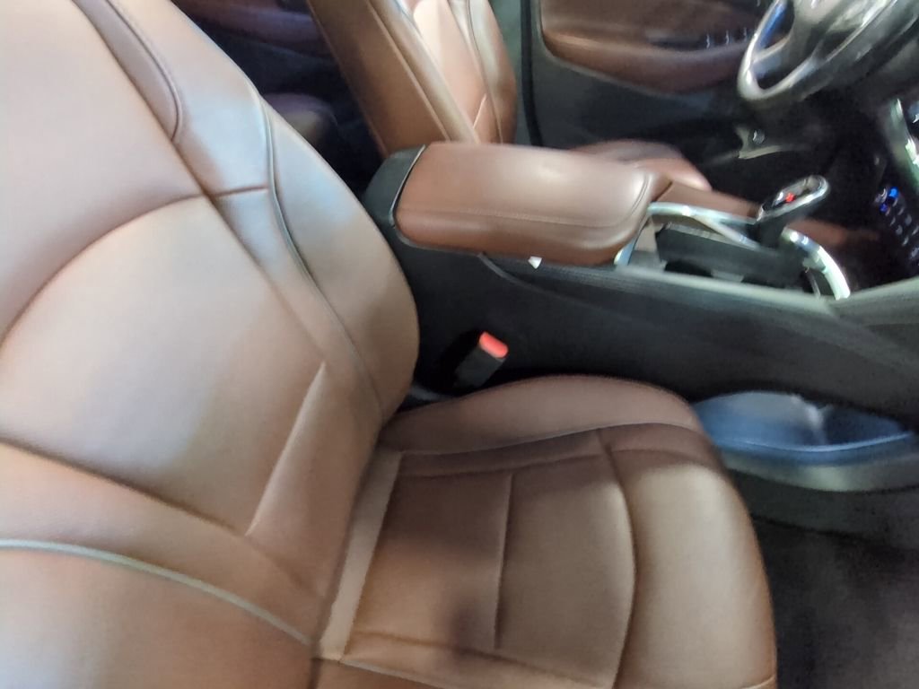 Used 2020 Buick Enclave Avenir w/ Avenir Technology Package image 26