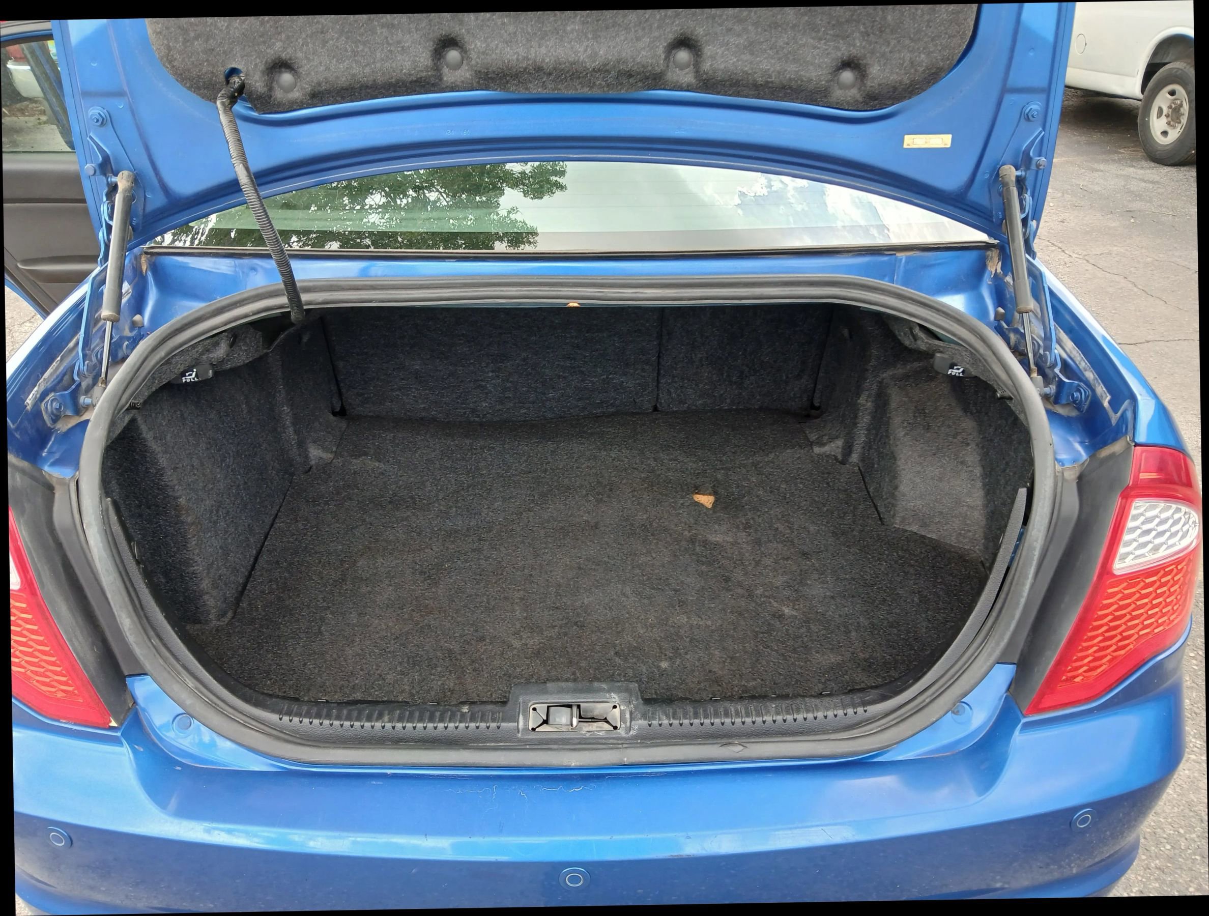 Used 2012 Ford Fusion SE image 10