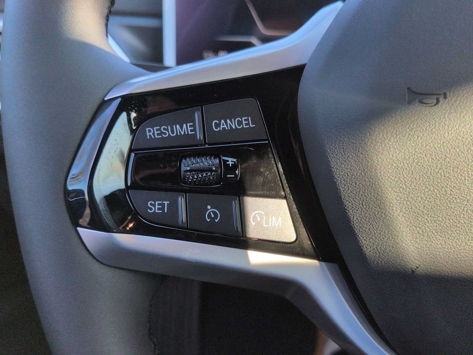 Used 2026 BMW i4 xDrive40i AWD/4WD image 27