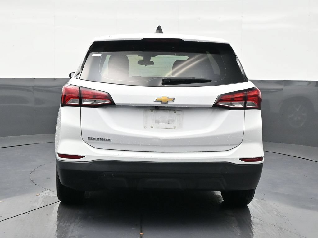 Used 2023 Chevrolet Equinox LS FWD image 4