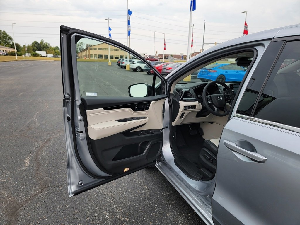 New 2026 Honda Odyssey Elite image 28