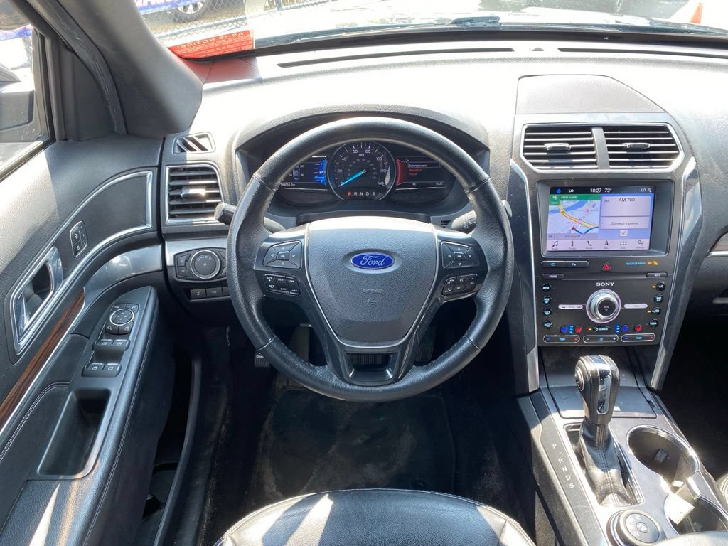 Used 2019 Ford Explorer Limited w/ Class III Trailer Tow Package AWD/4WD image 23