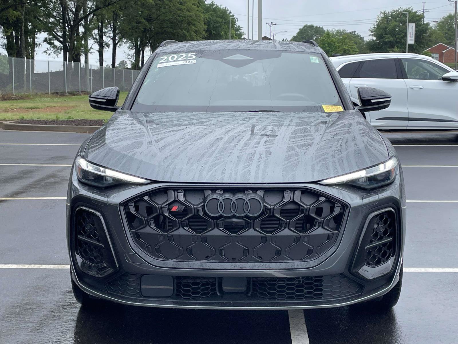 Certified 2025 Audi SQ5 Premium Plus AWD/4WD image 2