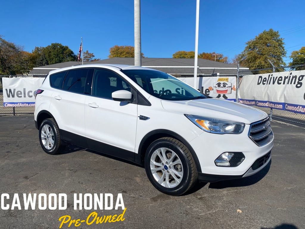 Used 2017 Ford Escape SE w/ SE Cold Weather Package