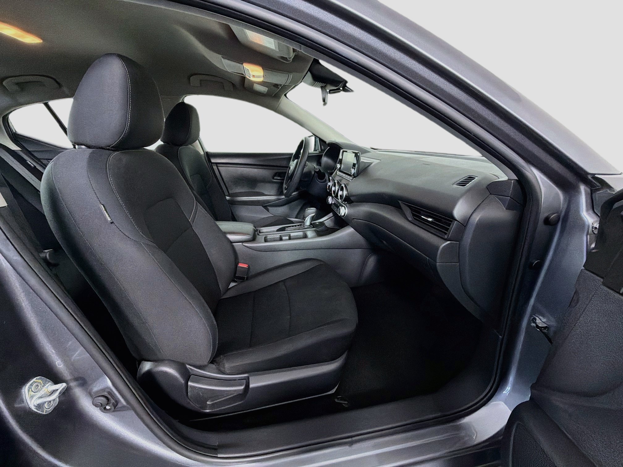 Used 2024 Nissan Sentra S FWD image 28