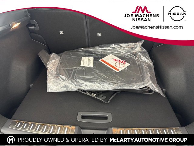 Certified 2025 Nissan Kicks SV w/ Illumination Package image 21