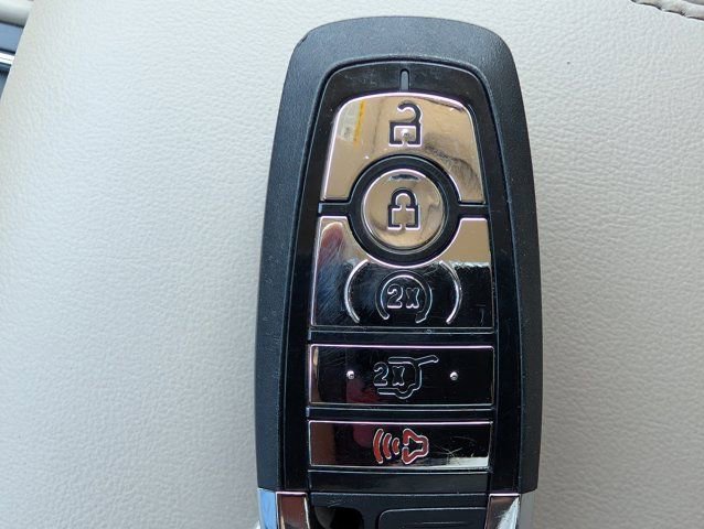 Used 2023 Lincoln Corsair Reserve w/ Equipment Group 201A image 29