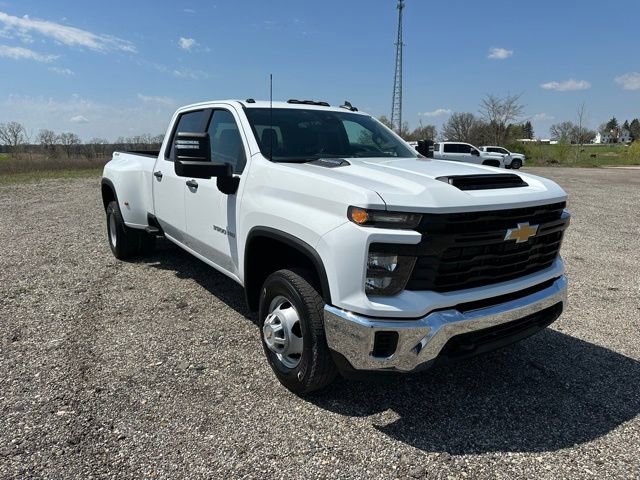 Used 2024 Chevrolet Silverado 3500 W/T AWD/4WD image 11