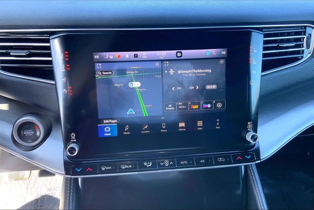 Used 2025 Jeep Wagoneer L Series II image 35