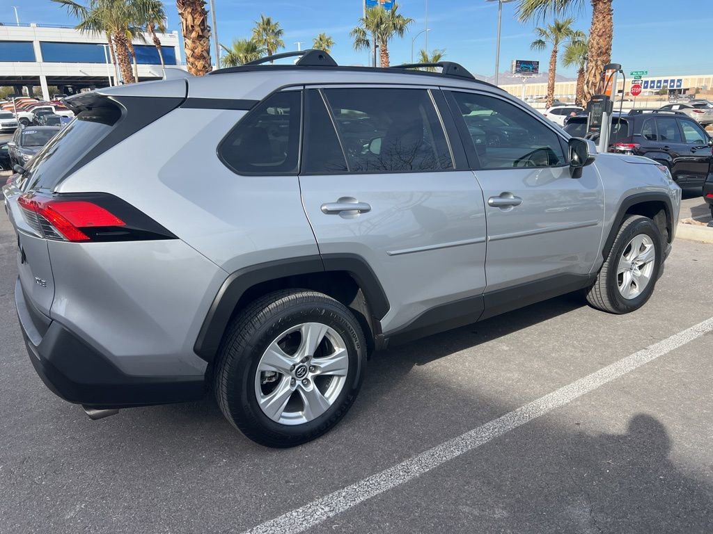Used 2020 Toyota RAV4 XLE w/ Convenience Package image 35