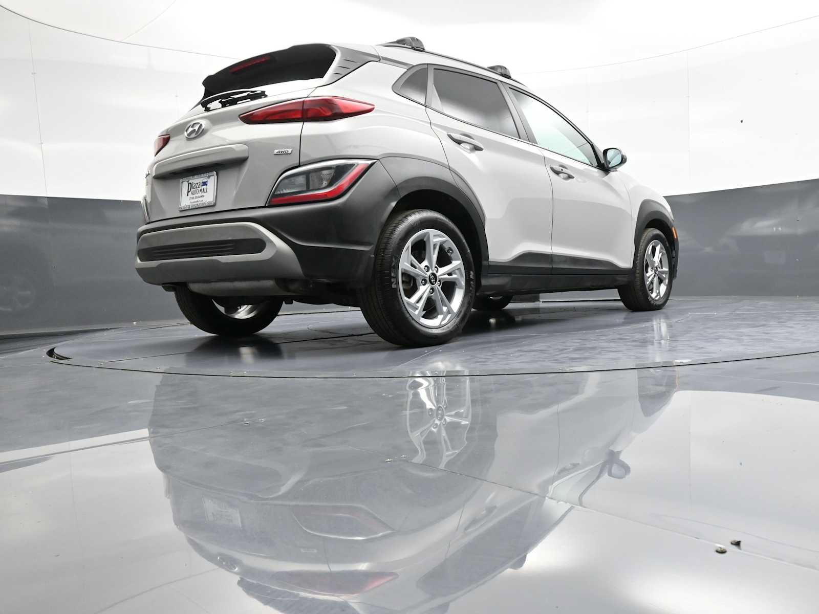 Certified 2023 Hyundai Kona SEL AWD/4WD image 28
