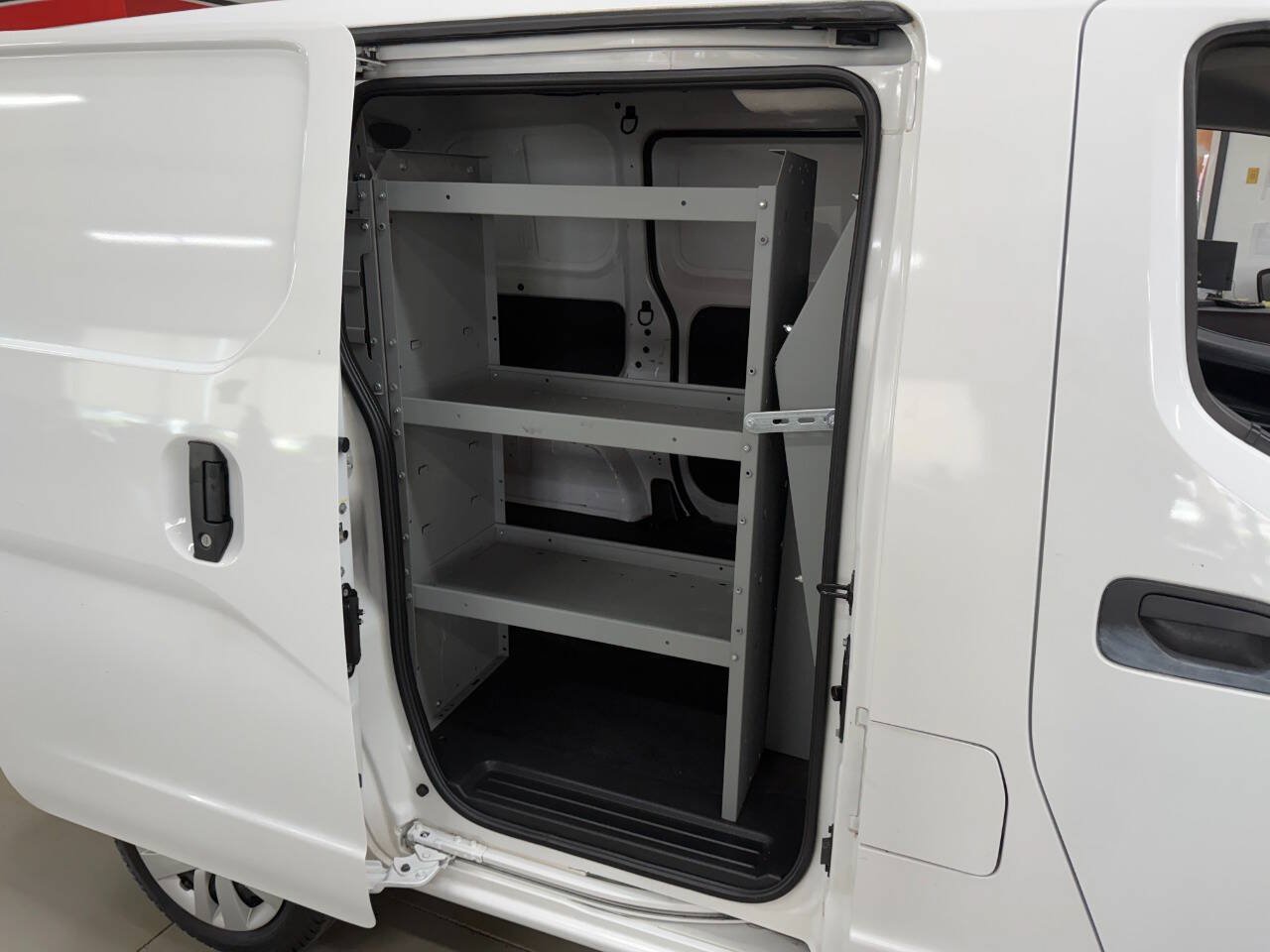 Used 2020 Nissan NV200 SV w/ Back Door Glass Package FWD image 13