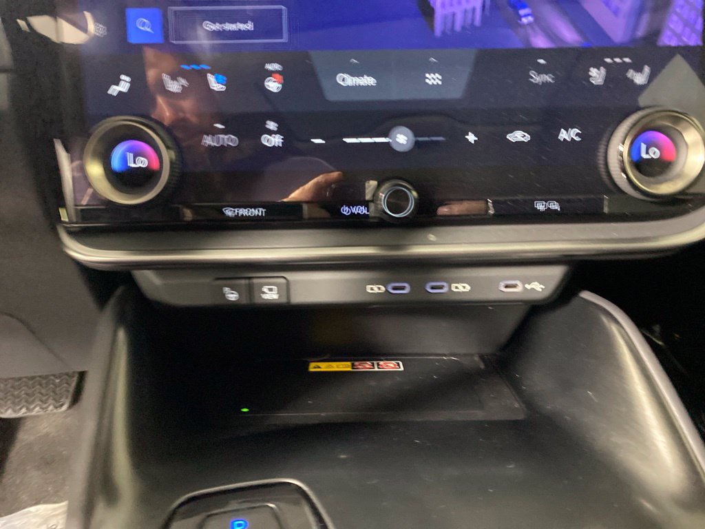 Certified 2023 Lexus RZ 450e Premium w/ Technology Package AWD/4WD image 22