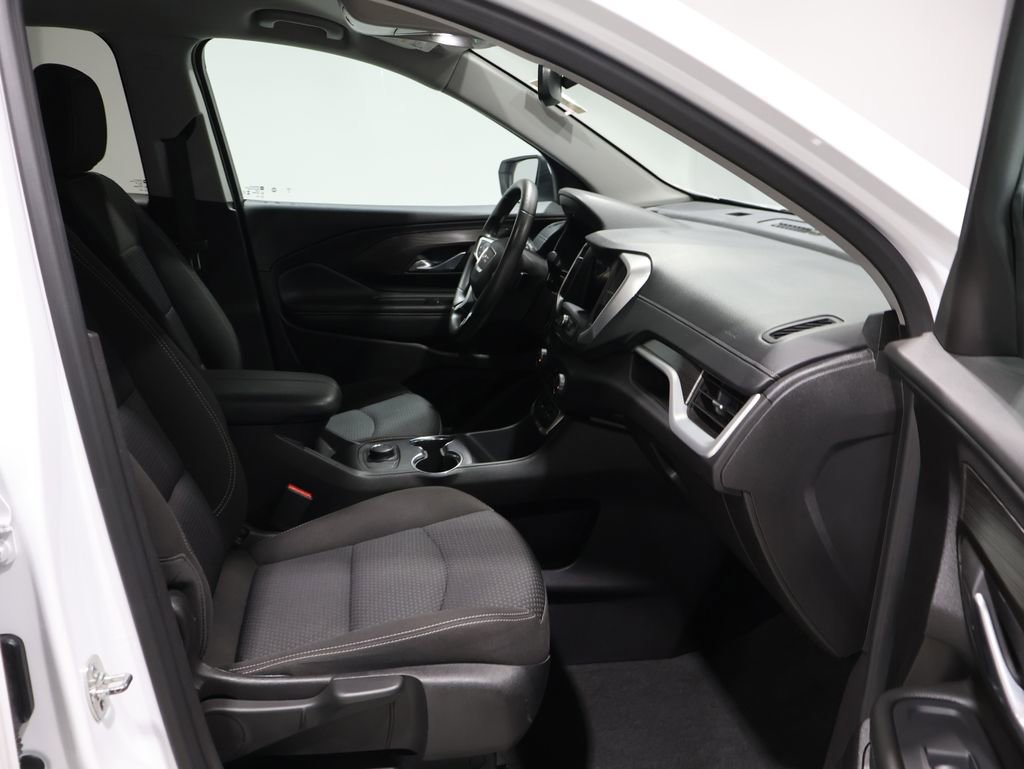 Used 2024 GMC Terrain SLE image 23