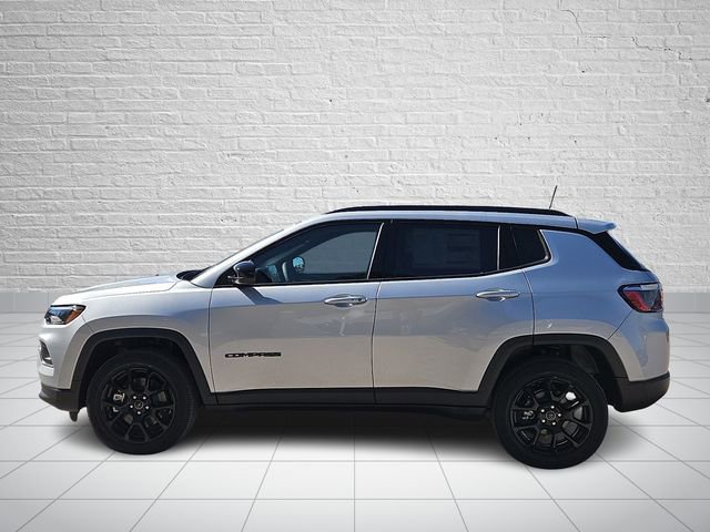 New 2026 Jeep Compass Latitude image 2