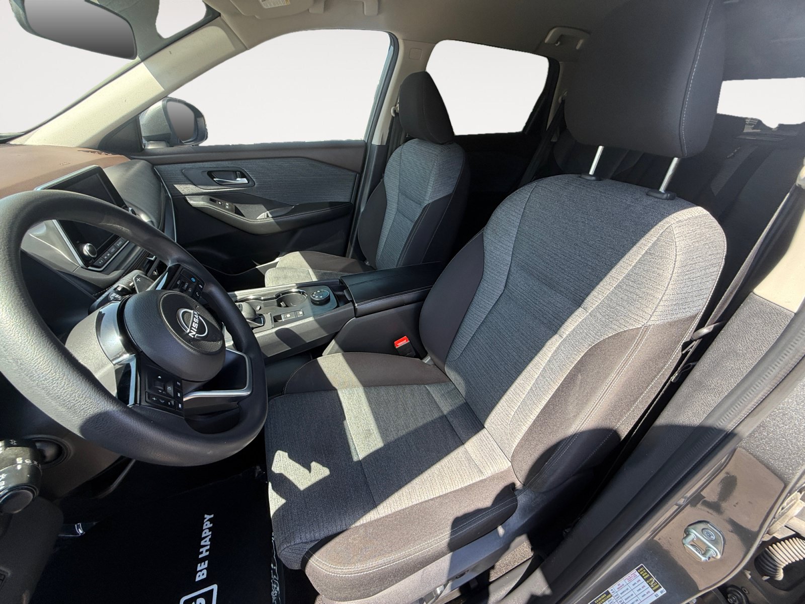 Used 2023 Nissan Rogue SV AWD/4WD image 10