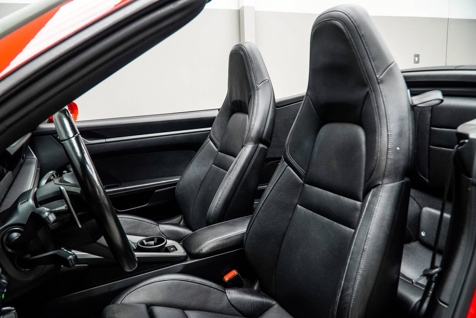 Used 2022 Porsche 911 Carrera w/ Premium Package RWD image 49