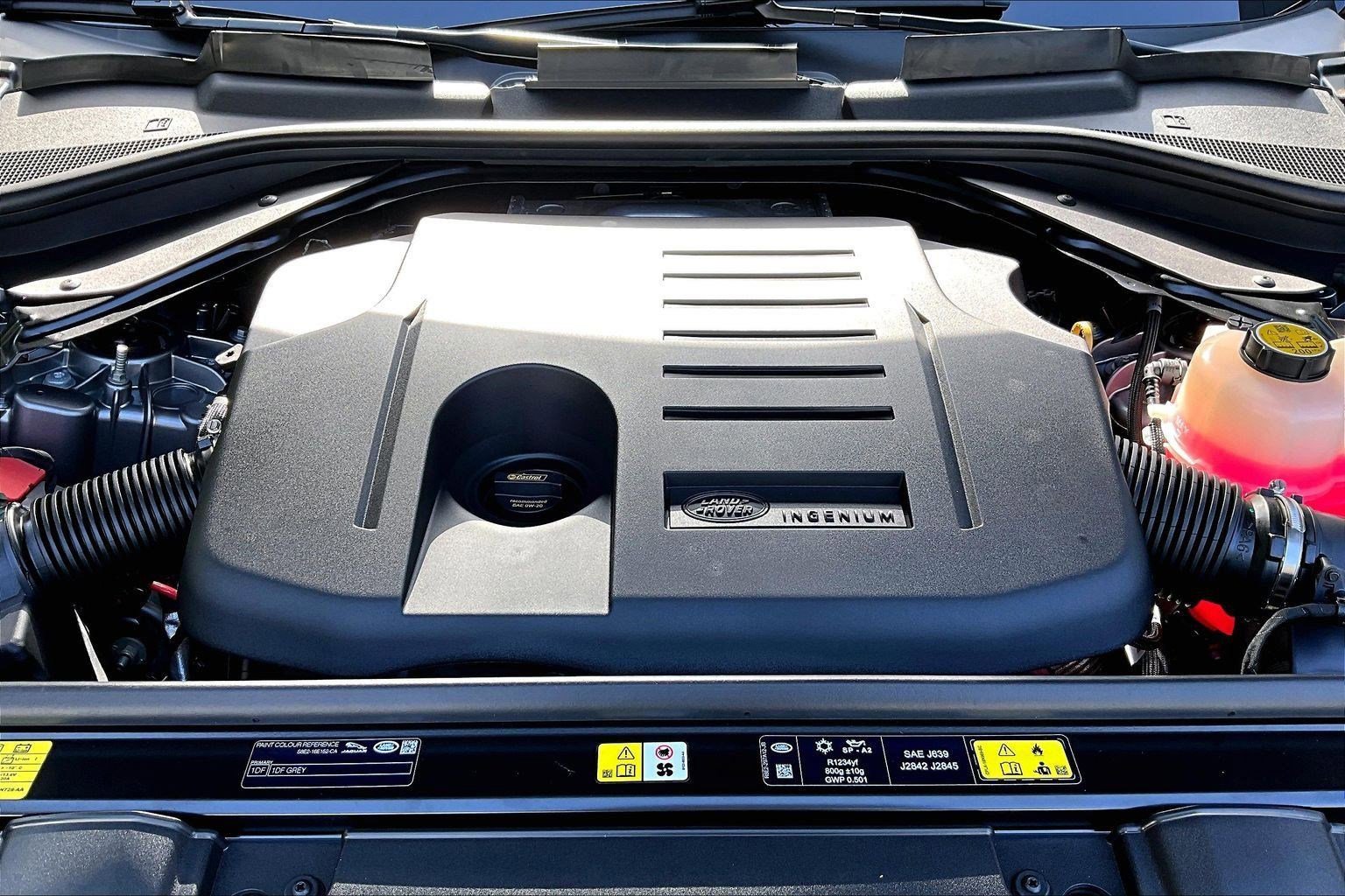 New 2026 Land Rover Range Rover SE image 13