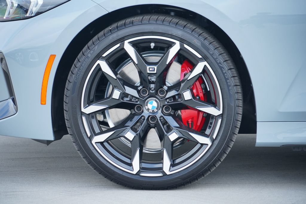 New 2026 BMW 330i xDrive Sedan w/ M Sport Package AWD/4WD image 5